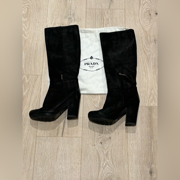 Sz 6 Prada Boot Great Condition retail around $1000 usd - Picture 2 of 8